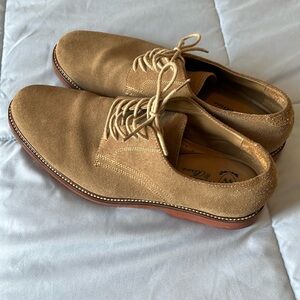 Men’s size 11 leather dress shoes